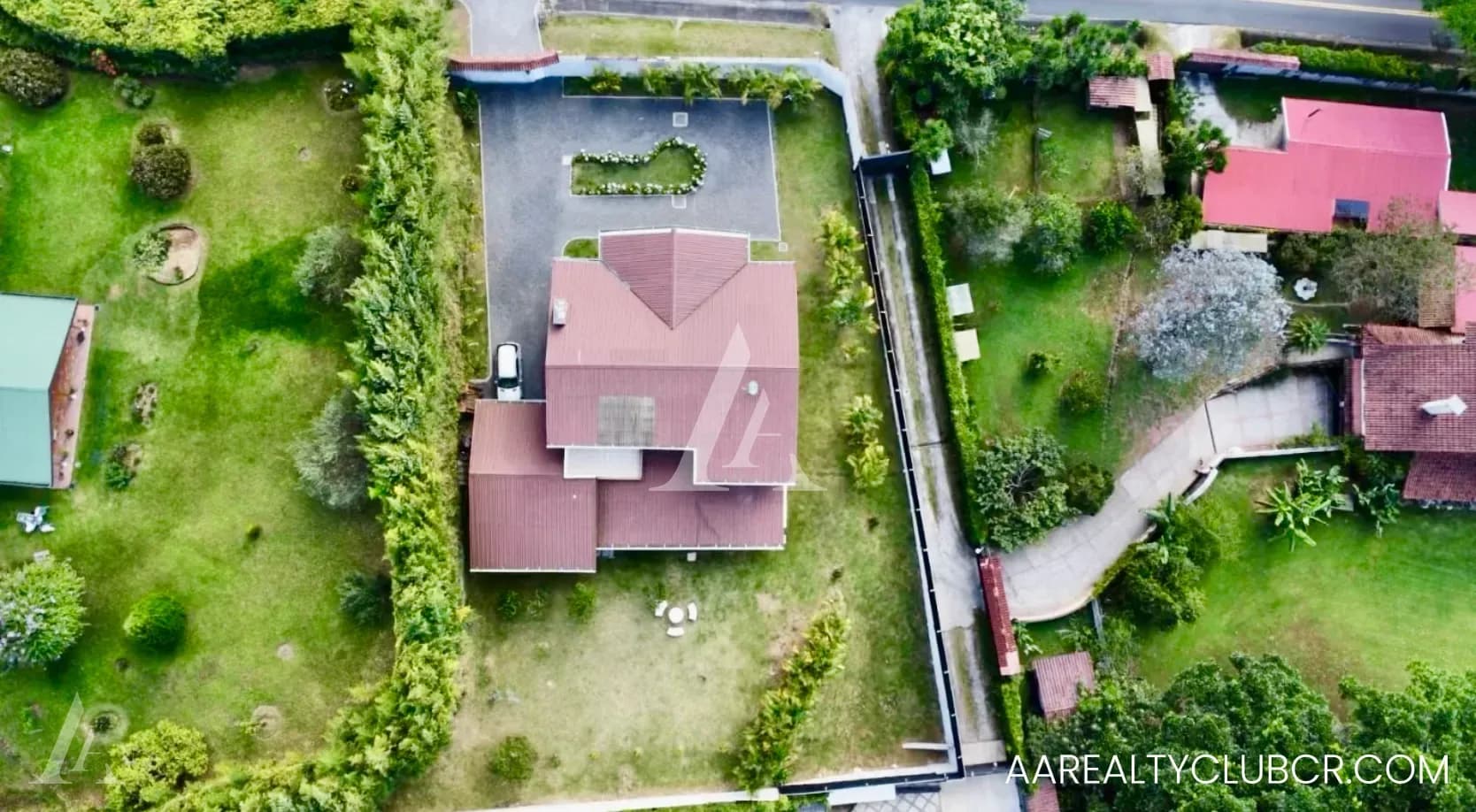 Élégance et Potentiel Commercial en un Seul Lieu | 2.096 m² San Ramón Tres Ríos