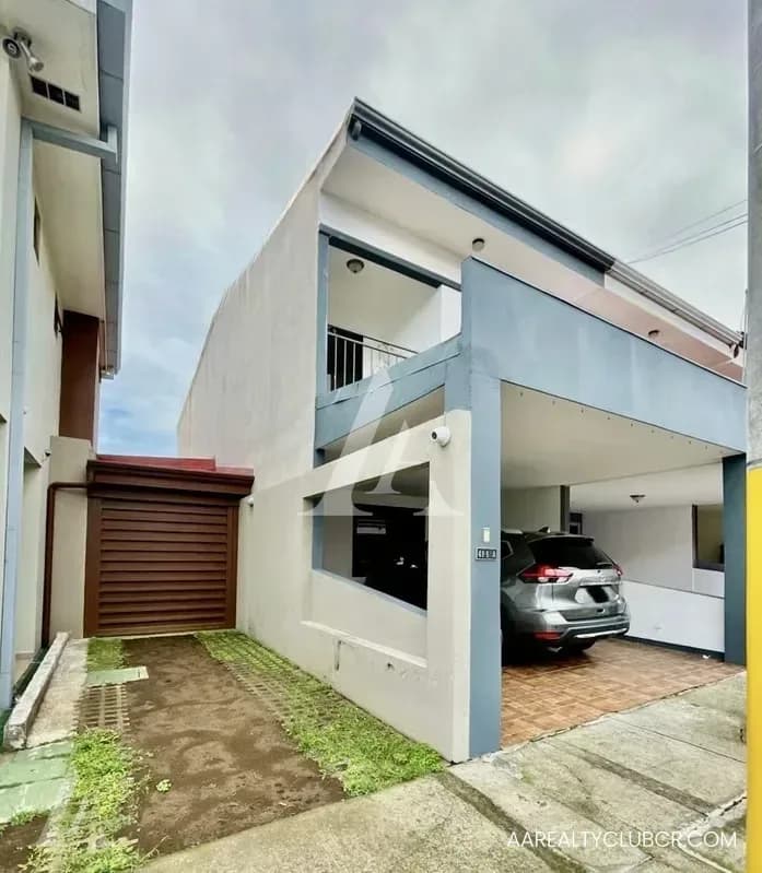 Comfort, Security, and Privileged Location | Beautiful Home in Vistas de Monserrat Condominium