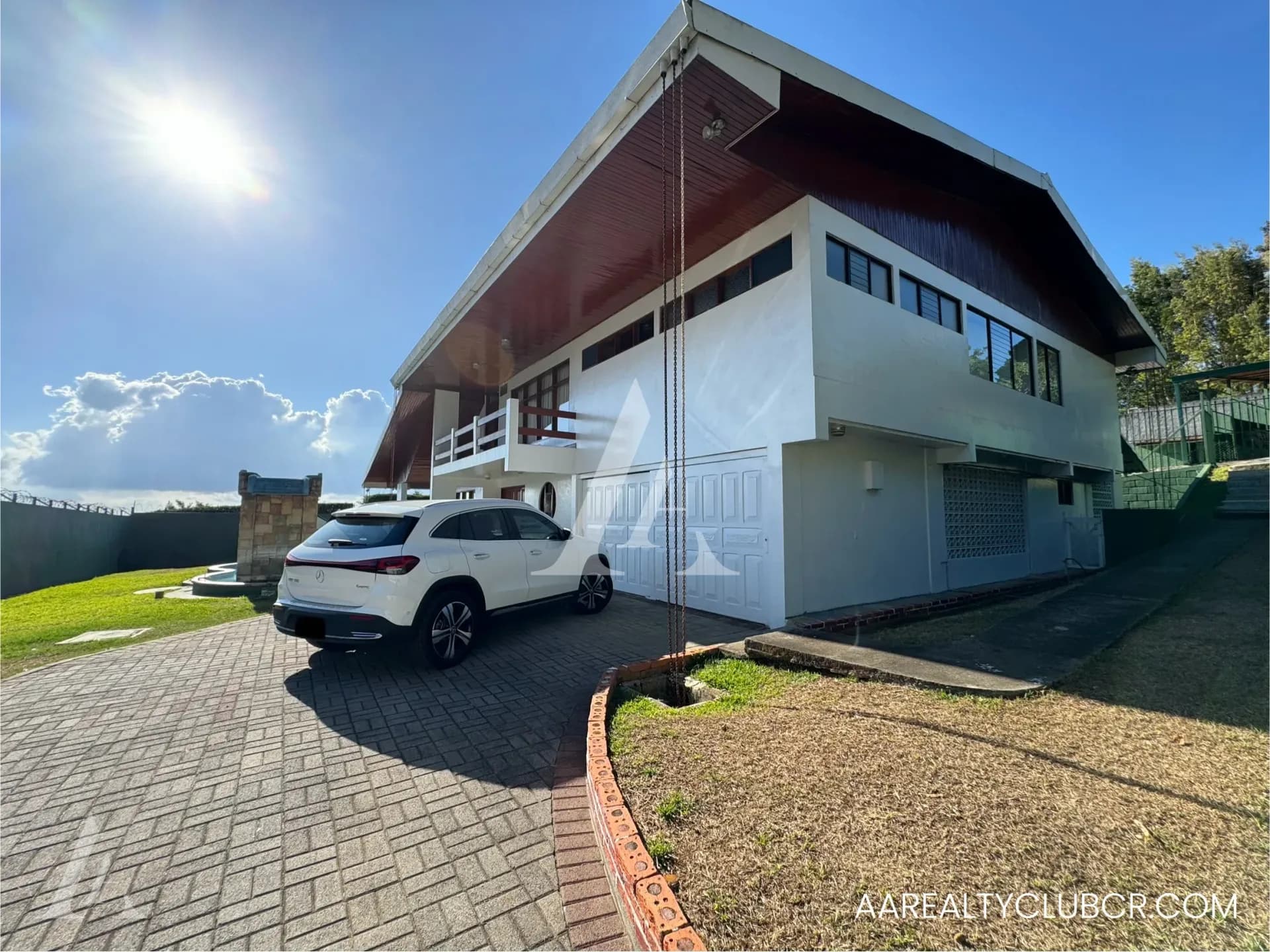 Tres Rios - Maison d'Habitation-Appartement-Local Commercial Loué-Excellent Investissement