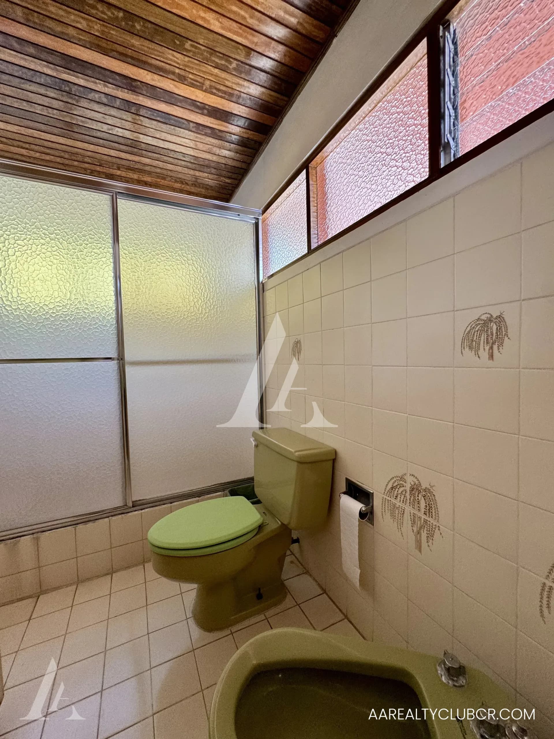 Tres Rios - Maison d'Habitation-Appartement-Local Commercial Loué-Excellent Investissement