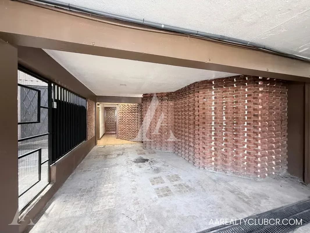 Guayabos Curridabat | Espaciosa Casa con Jardín | Residencial Privado 4
