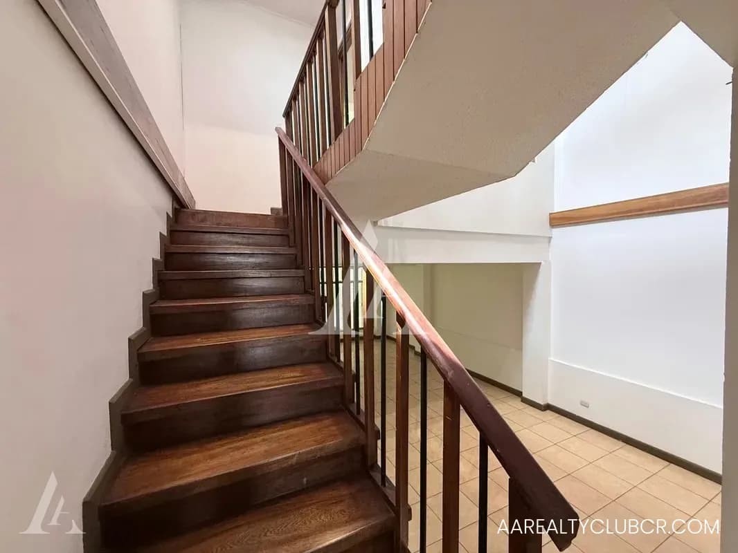 Guayabos Curridabat | Espaciosa Casa con Jardín | Residencial Privado 3